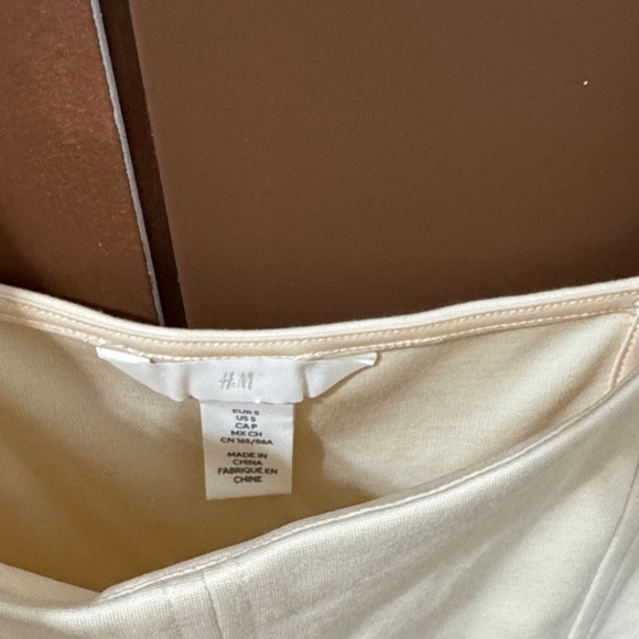 H&M Butter Yellow Mini Dress - Picture 2 of 4